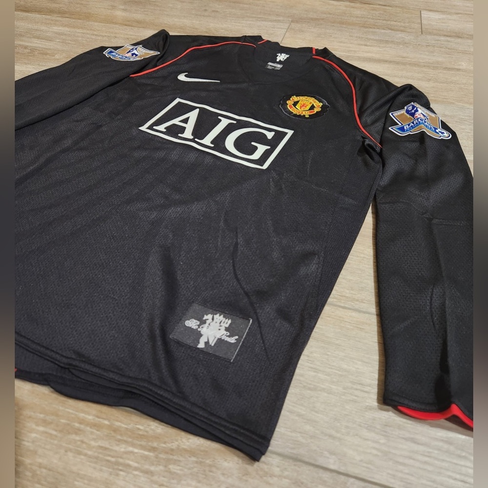 Manchester United Retro Premier League 2008 Ronaldo 7 - Picture 4 of 6